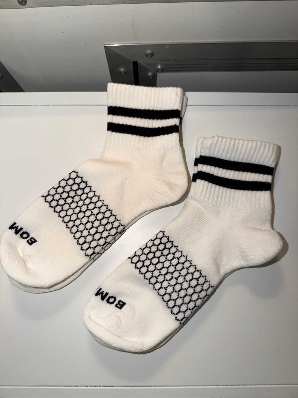 Men's White Ankle Socks with Black Stripes and Honeycomb